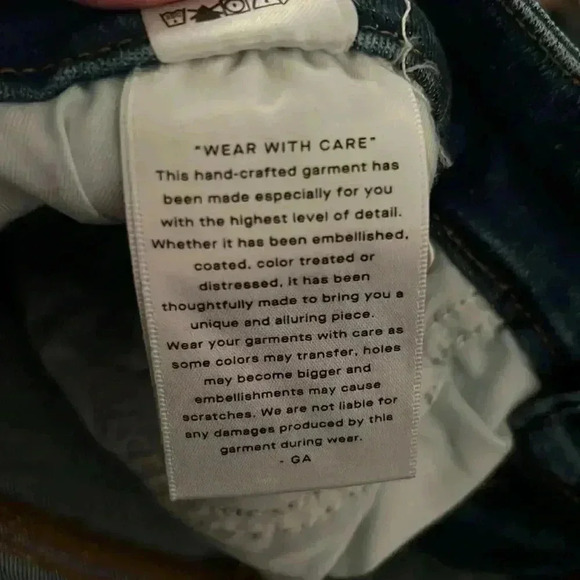 Good American Women’s Distressed Skinny Jeans - Picture 7 of 7